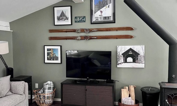 Stowe Area Condo | 2 bedroom condo located steps to Toll House Lift at Stowe Mountain Resort