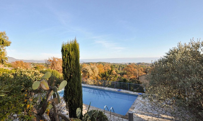 La Gaude Apartment | 2 bedroom cozy apartment in La Gaude