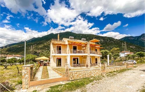 Skaloma Apartment | 2 Bedroom Cozy Apartment In Nafpaktos