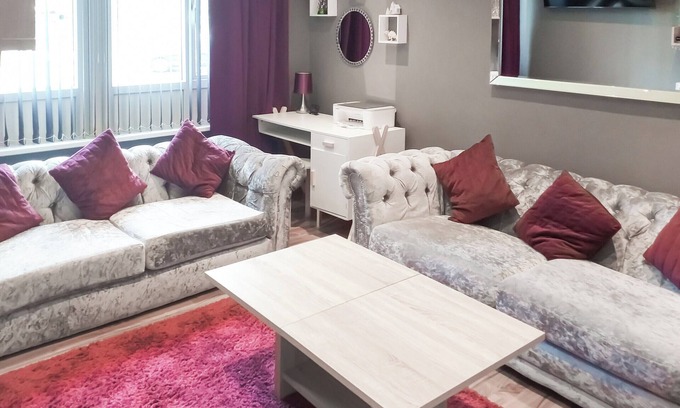 Newcastle-upon-Tyne Cottage | 2 bedroom accommodation in Kingston Park, near Newcastle upon Tyne