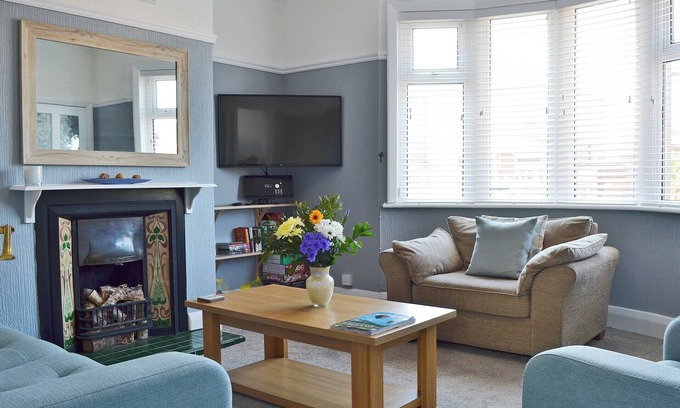 Lytham St. Anne's Cottage | 2 bedroom accommodation in St Annes-on-the-Sea