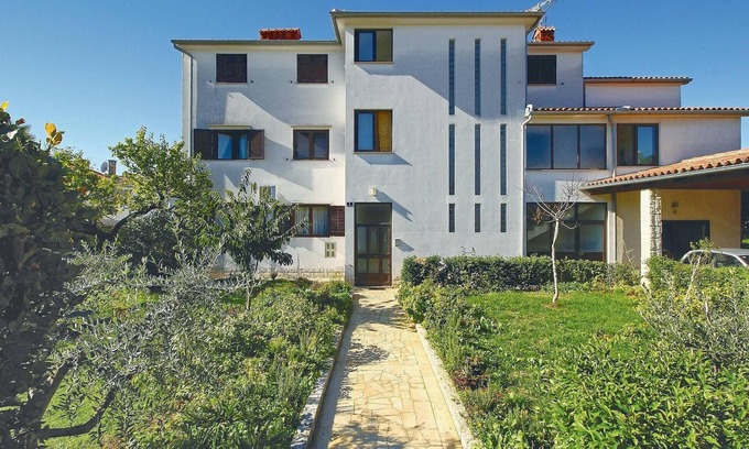 Porec Apartment | 2 bedroom gorgeous apartment in Porec