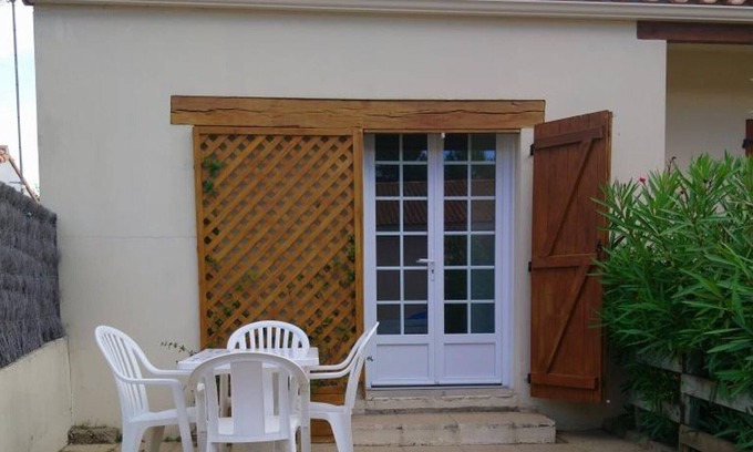 Notre-Dame-de-Monts House | 2-bedroom house 900m from beach, terrace & BBQ