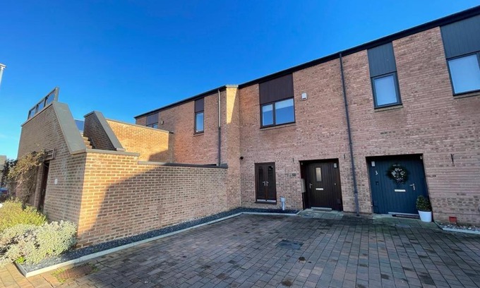 Stockton-on-Tees House | 2 Bedroom House with Garden Next to River Tees