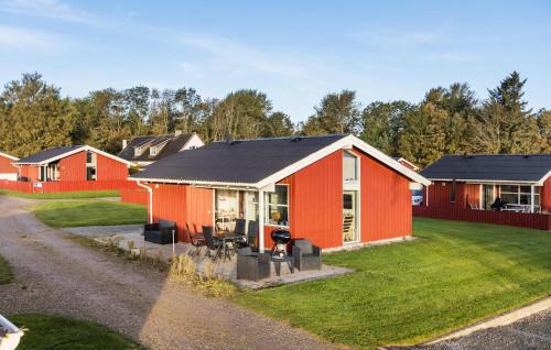 Mommark Strand House | 2 Bedroom Nice Home In Sydals