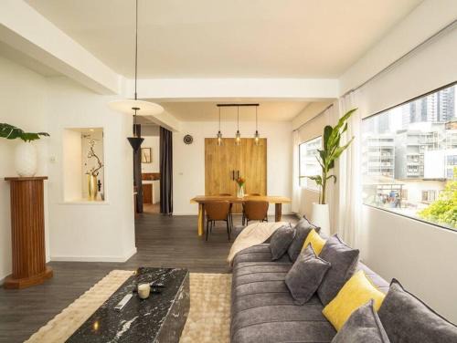 Silom Apartment | 2-Bedroom Penthouse in the heart of Silom - 4A