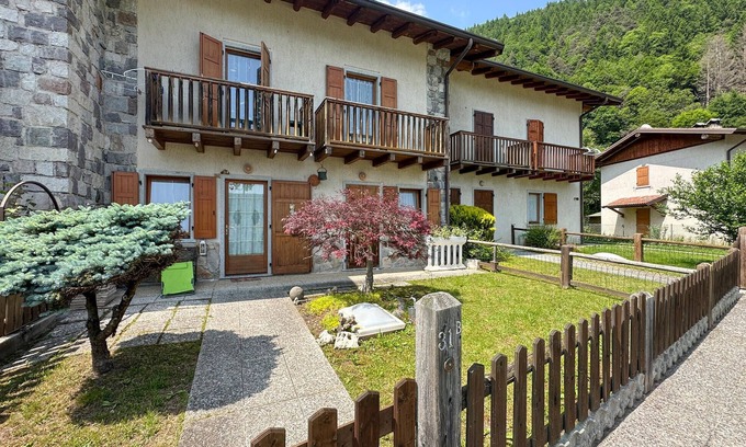 Bagolino House | 2 bedroom pet friendly home in Cerreto