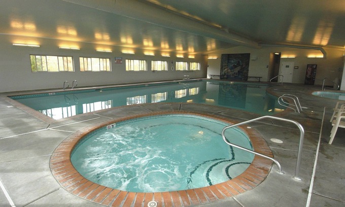 Harbor Village Apartment | 2-bedroom Queen in fabulous Bear Lake