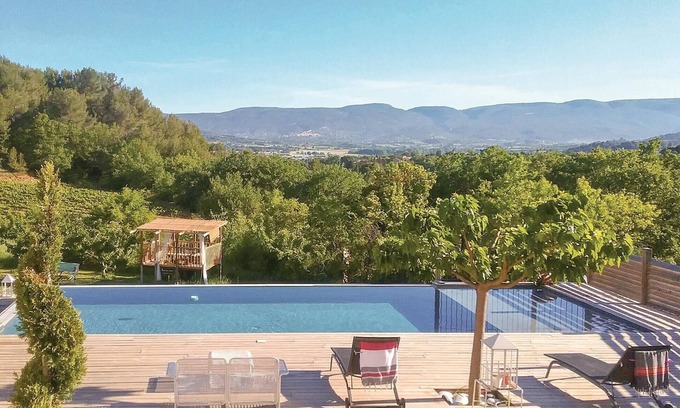 Apt House | 2 bedroom stunning home in Apt