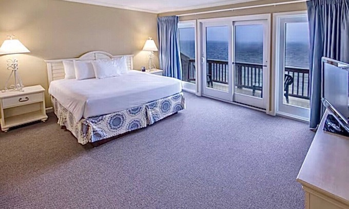 Jamestown House | 2-bedroom townhome in enjoyable Jamestown on the Bay