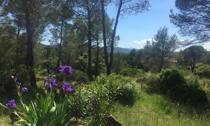 La Motte House | 2 BEDROOM TOWNHOUSE WITH GARDEN (N°502)