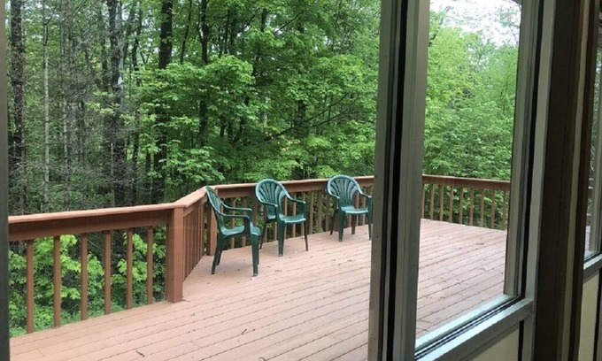 North Creek House | 2 Bedroom w/a great view and extra bedding