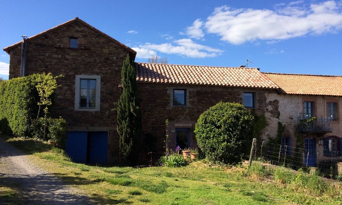 Laval-Roqueceziere House | 2 Bedrooms Gite Muscade/Shared swimming pool