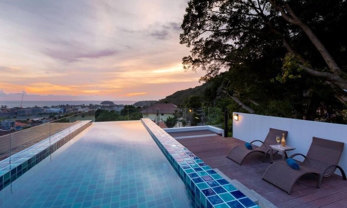 Kata Resort | 2 bedrooms penthouse with private pool and sea view