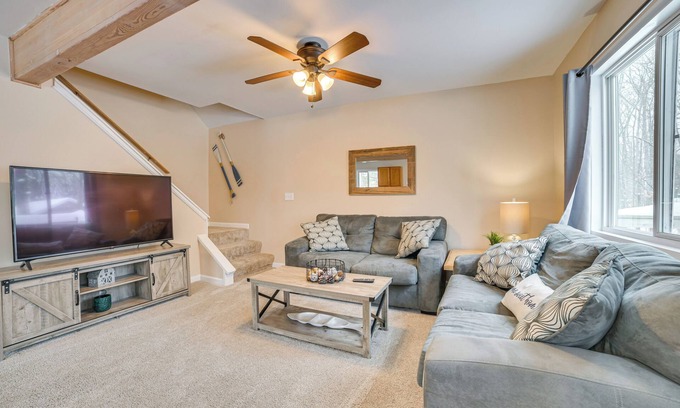 Higgins Lake Cabin | 2 Blocks to Higgins Lake: Family-Friendly Home