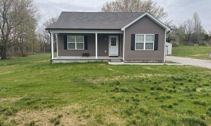 Cave City House | 2 BR Beautiful new home near Mammoth Cave.