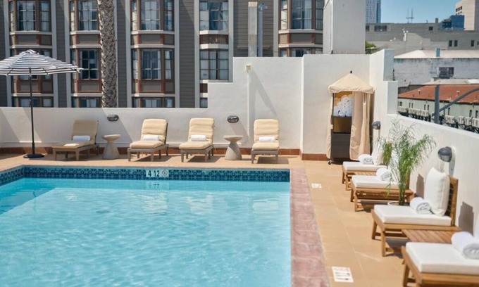 Downtown San Francisco Hotel | 2 Comfortable Room with Rooftop Pool, Near Oracle Park & Yerba Buena