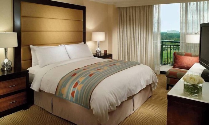 Florida Central Atlantic Coast Hotel | 2 Connecting Suites at a 4⭐️ Hotel