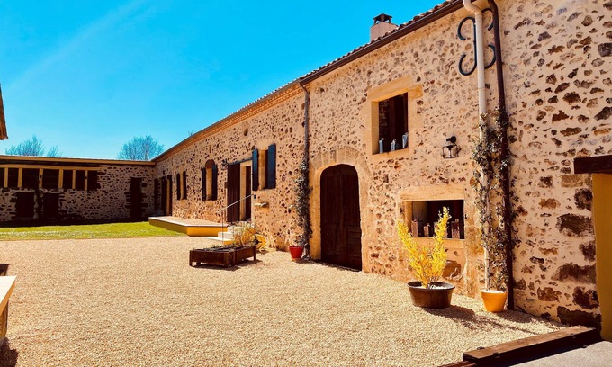 Capdrot House | 2 Gites with Aircon and Private Heated Salt 10x4 Pool - 40 Mins Bergerac