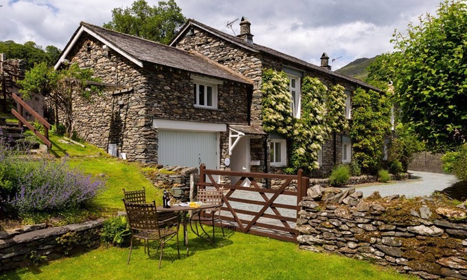 Rydal House | 2 HART HEAD BARN, pet friendly, with open fire in Ambleside