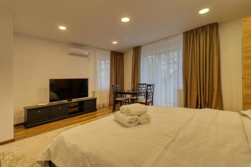 Bucharest City-Centre Apartment | 2 Hidden Gems - all U need - by Uni88 Apart Hotel