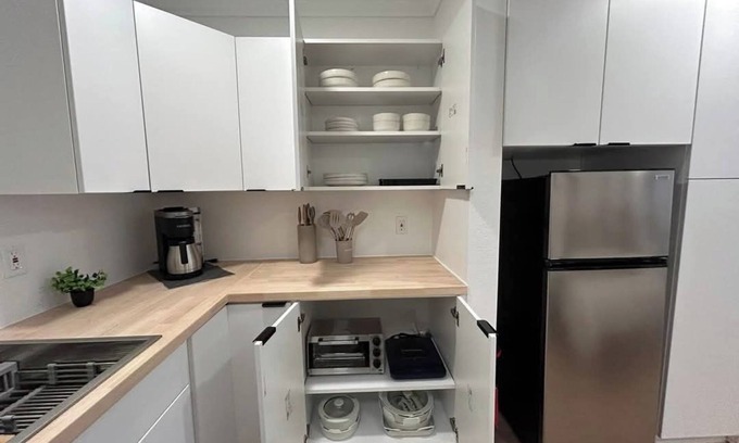 Andrews Apartment | #2 Hygge Hus Hotel - Double Room - Connectable -WiFi and AC in charming Andrews