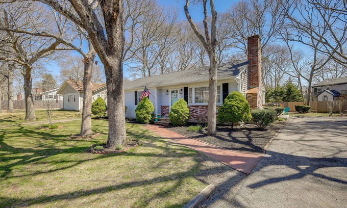 Hyannis House | 2 Mi to Craigville Beach: Hyannis Home w/Deck