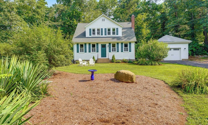 Madison House | 2 Mi to Dtwn: 2-Acre Retreat w/Large Yard!