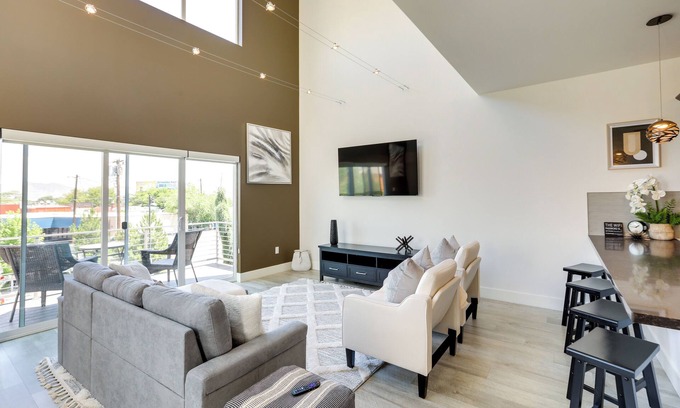 Old Southwest House | < 2 Mi to Dtwn: Reno Gem w/Rooftop Patio!