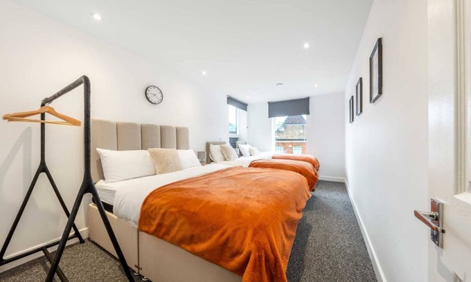 Edgware Apartment | 2 minutes to Edgware station, 15 minutes to Wembley Stadium