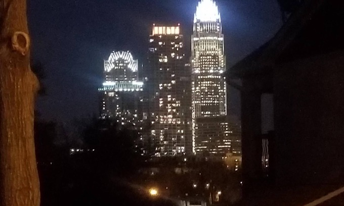 Biddleville House | 2 Minutes to Uptown Charlotte: Great In-Town Stay & City Skyline View!