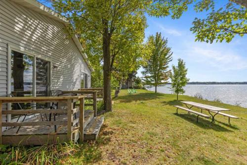 Lake City Hotel | 2 Modern Combined Family Studio Apartments