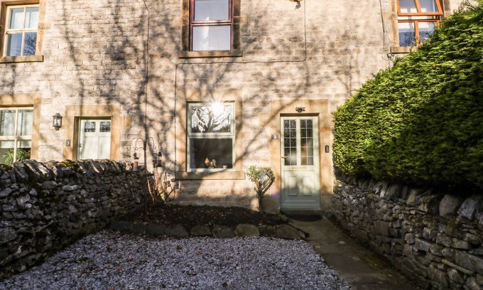Hope Cottage | 2 ODDFELLOWS COTTAGES, character holiday cottage in Hope