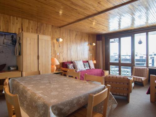 Val Claret Apartment | 2 pièces Sud, ski aux pieds, balcon, TV, WIFI - FR-1-449-75