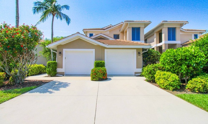 North Naples Condo | 2 PLUS DEN2 BATH CONDO IN BARBADOS AT TARPON COVE, 1ST FLOOR, SEASONAL