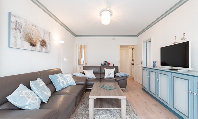 Wenningstedt-Braderup Apartment | 2-room apartment in a prime location with approx. 48 m² living space, for 2 people