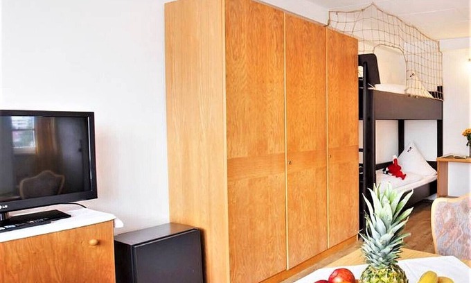 Uhldingen-Muehlhofen Apartment | 2-room family room with WC and shower for max. 4 people