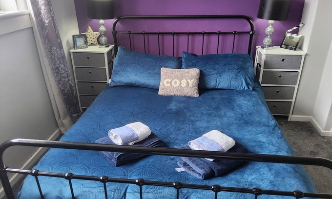 Glasgow House | 2 Room in cosy house