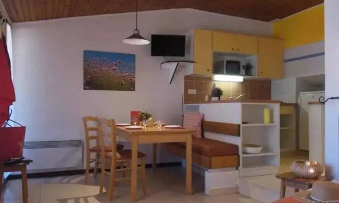 Murs Apartment | 2 Rooms 4 People 1 baby