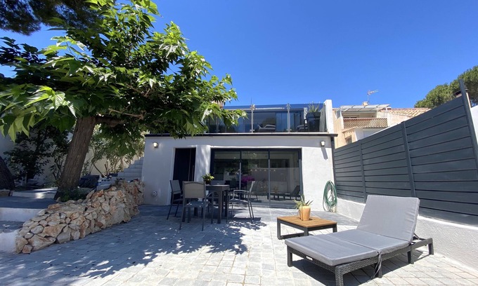 Sausset-les-Pins House | 2 rooms on the ground floor of a renovated villa