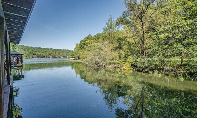 Hot Springs Village House | 2 Rubi Place - Lake Cortez Lakefront Sleeps 10 in Hot Springs Village Golf and