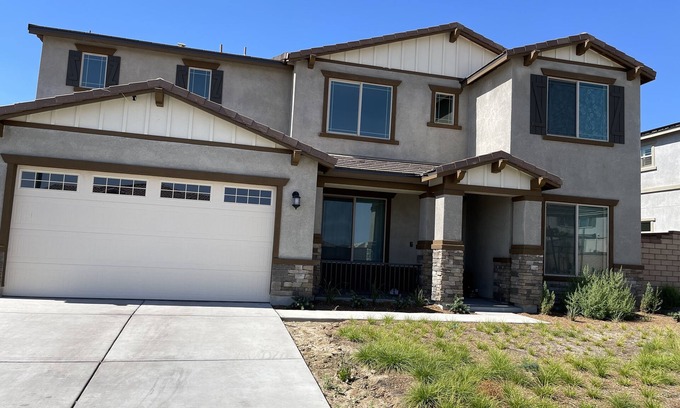 Menifee House | 20 Minutes from Pechanga Casino* Menifee, CA. 6 bedrooms 5 bathroom House