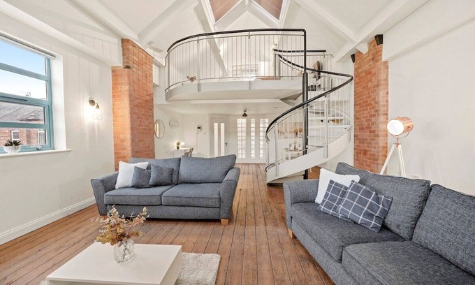 Lincoln Apartment | 20% Monthly Discount - Near City Centre