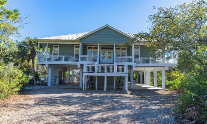 Plantation House | 20% OFF FALL! Back on the Rental Market! Dog-Friendly, 4BR/4BA w/Pool!