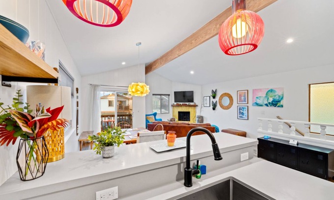 Port Hueneme House | 20% Off Oct 23-26 Steps To Sand, Clean,Quiet, Cozy