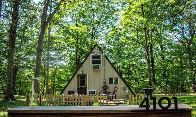Bainbridge Cabin | 20% Winter Special: A-Frame; Seclusion; Woods; Wildlife; Tree-top deck.