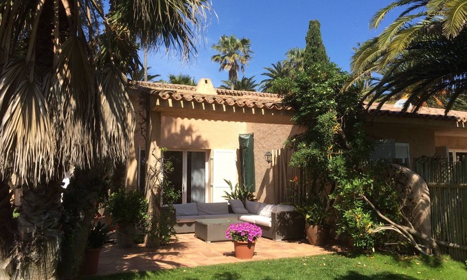 Saint-Tropez House | 200 metres from the beach: Renovated house with swimming pool and garden