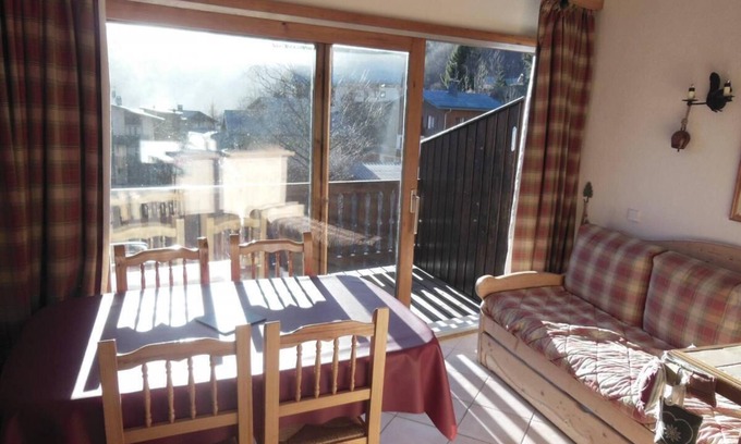 Champagny-en-Vanoise Apartment | 200m from ski slopes, 1st floor, balcony, tv, 40m², Champagny-en-Vanoise