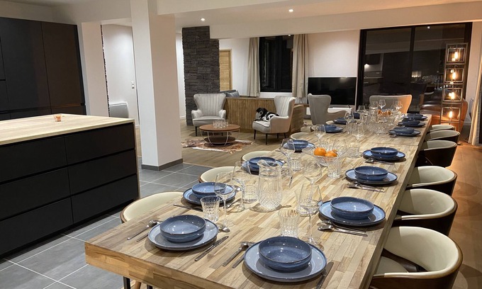 Flaine Apartment | 200m² apartment at the foot of the slopes sleeps 15