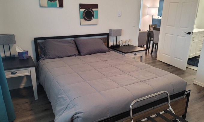 Monroe Apartment | #201 New Cozy Monroe Condo near Evergreen State Fair!